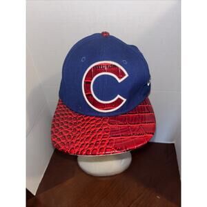 Chicago Cubs Hat New Era 9Fifty Blue Cap Red Snake Scales Flat Brim Buckle Strap